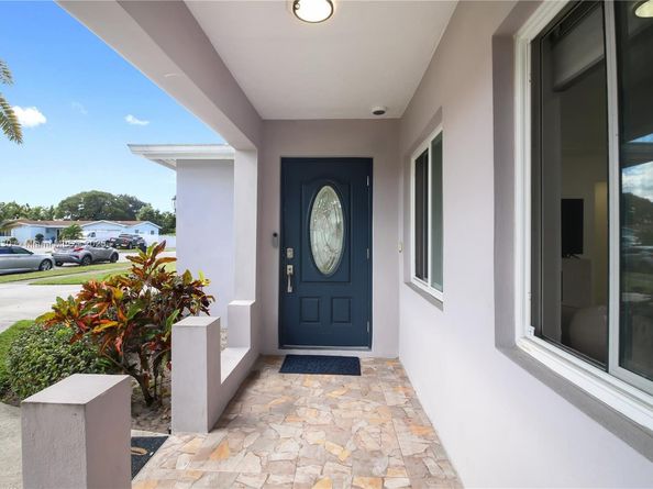 7829 NW 3rd Pl, Margate FL 33063