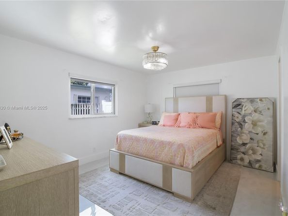 7829 NW 3rd Pl, Margate FL 33063