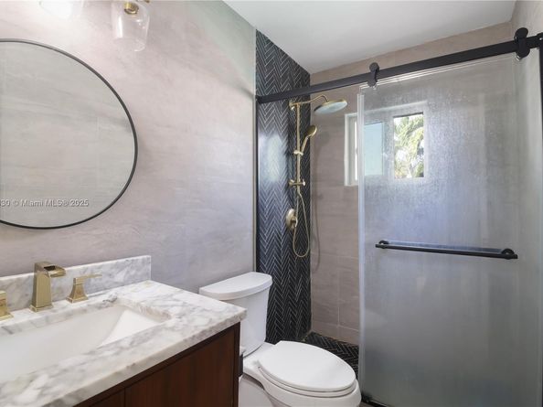 7829 NW 3rd Pl, Margate FL 33063