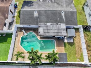 7829 NW 3rd Pl, Margate FL 33063