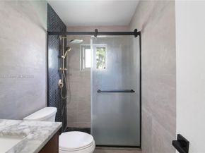 7829 NW 3rd Pl, Margate FL 33063