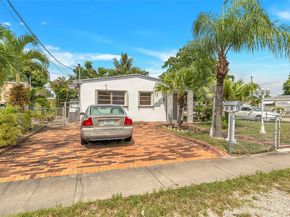 4296 E 9th Ln, Hialeah FL 33013