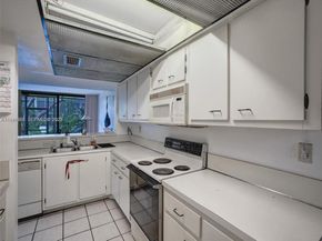 2910 SW 87th Ter 1701, Davie FL 33328