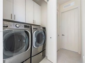 6529 SW 30th St, Miami FL 33155