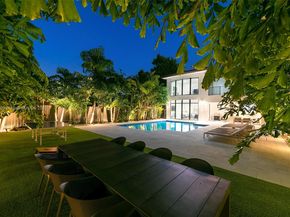 6529 SW 30th St, Miami FL 33155