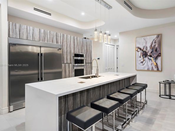 6529 SW 30th St, Miami FL 33155