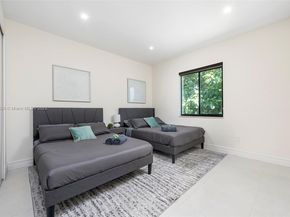 6529 SW 30th St, Miami FL 33155