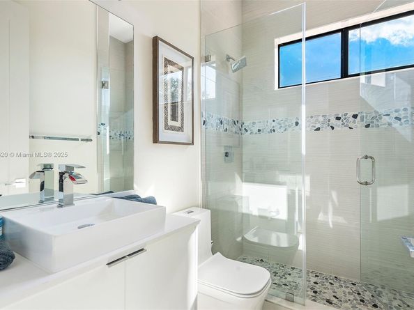 6529 SW 30th St, Miami FL 33155