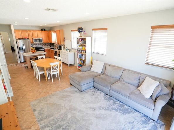 2243 SW 134th Ave, Miramar FL 33027