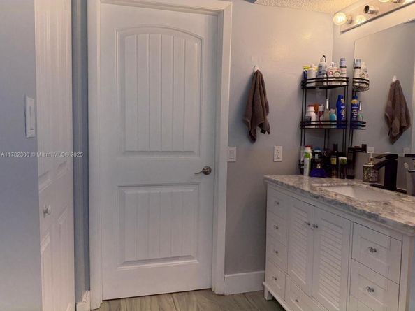 9121 SW 138th Pl 9121, Miami FL 33186