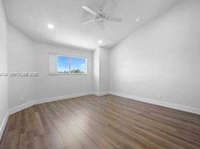 3425 NW 44th St 204, Oakland Park FL 33309