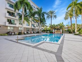 2421 NE 65th St 211, Fort Lauderdale FL 33308