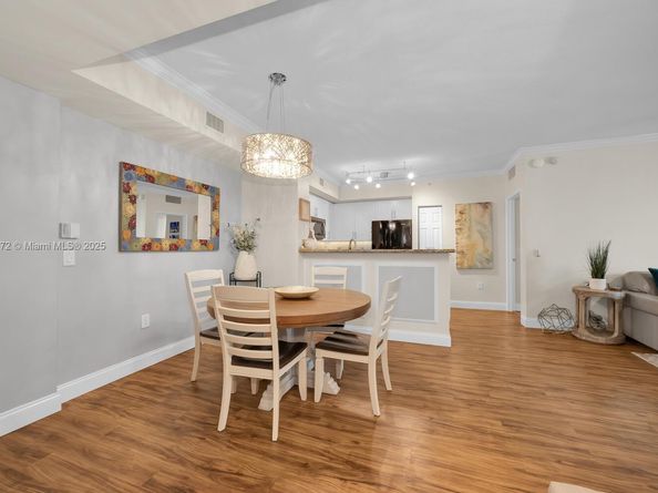 2421 NE 65th St 211, Fort Lauderdale FL 33308