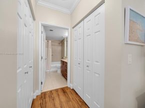 2421 NE 65th St 211, Fort Lauderdale FL 33308