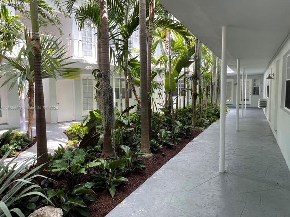 1925 Washington Ave 8, Miami Beach FL 33139