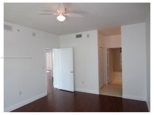7275 SW 90th Way 302, Miami FL 33156