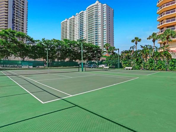 20191 E Country Club Dr 2603, Aventura FL 33180