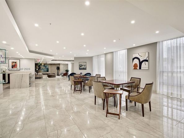 20191 E Country Club Dr 2603, Aventura FL 33180