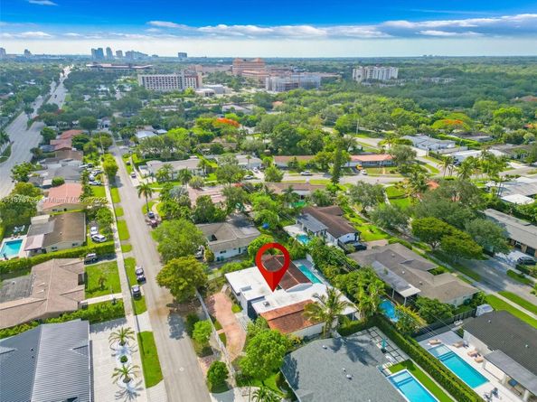 9350 SW 88th Ter, Miami FL 33176