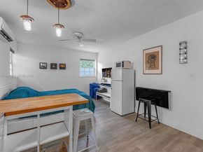 9350 SW 88th Ter, Miami FL 33176