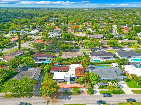 9350 SW 88th Ter, Miami FL 33176