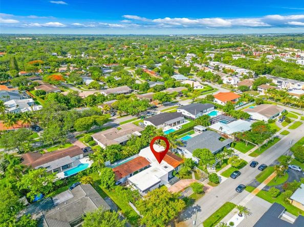 9350 SW 88th Ter, Miami FL 33176