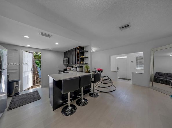 625 SW 16th Ave, Miami FL 33135