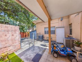 625 SW 16th Ave, Miami FL 33135