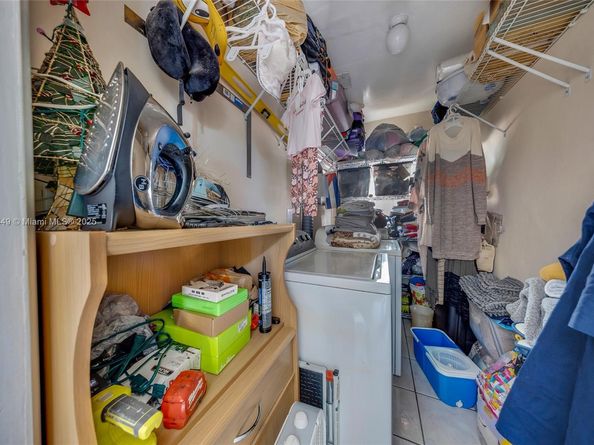 625 SW 16th Ave, Miami FL 33135