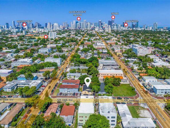 625 SW 16th Ave, Miami FL 33135