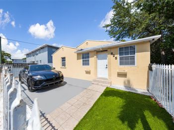 625 SW 16th Ave