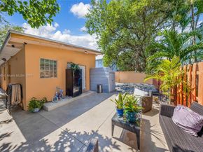 625 SW 16th Ave, Miami FL 33135