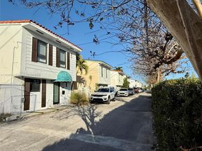 1945 NE 123rd St, North Miami FL 33181