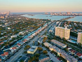 1945 NE 123rd St, North Miami FL 33181
