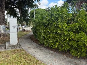 3149 Hollywood Blvd, Hollywood FL 33021