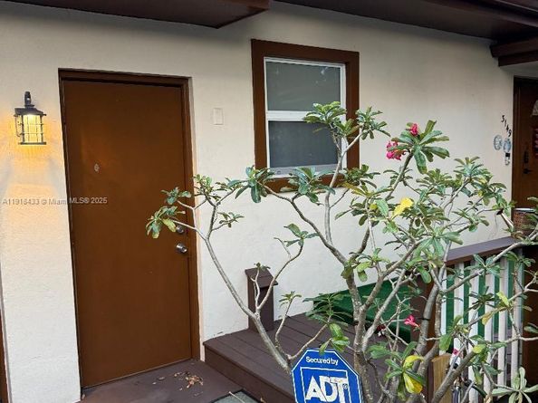 3149 Hollywood Blvd, Hollywood FL 33021