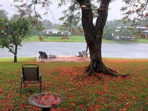 11820 SW 69th Ct, Pinecrest FL 33156