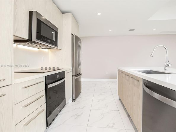 2000 Metropica Way 2501, Sunrise FL 33323