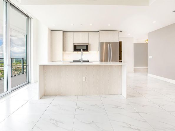 2000 Metropica Way 2501, Sunrise FL 33323