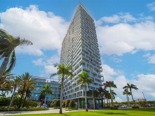 2000 Metropica Way 2501, Sunrise FL 33323
