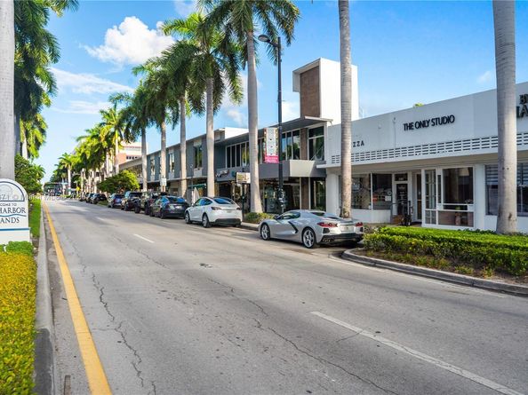 10201 E Broadview Dr, Bay Harbor Islands FL 33154