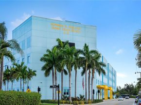 10201 E Broadview Dr, Bay Harbor Islands FL 33154