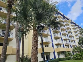 801 NW 47th Ave 120W, Miami FL 33126