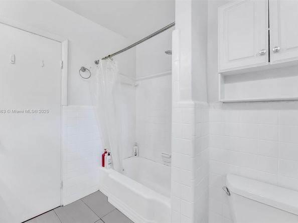 4801 University Dr, Coral Gables FL 33146
