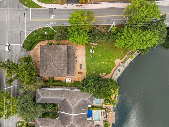 4801 University Dr, Coral Gables FL 33146