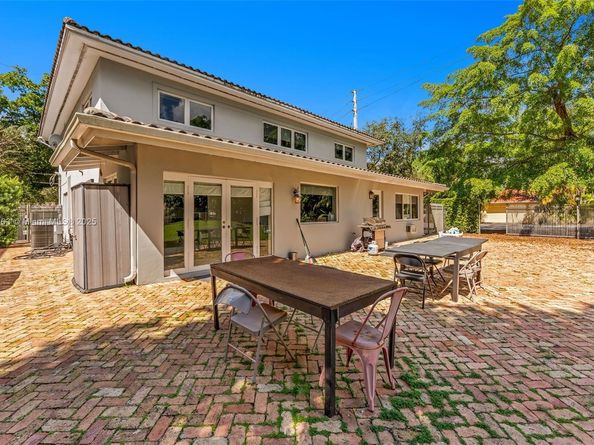 4801 University Dr, Coral Gables FL 33146