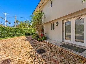 4801 University Dr, Coral Gables FL 33146