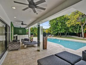 19130 NE 21st Ave, North Miami Beach FL 33179