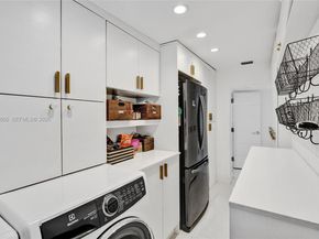 19130 NE 21st Ave, North Miami Beach FL 33179