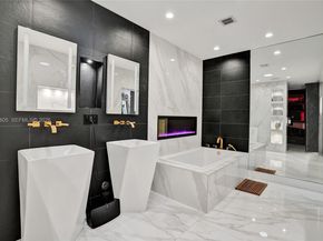 19130 NE 21st Ave, North Miami Beach FL 33179